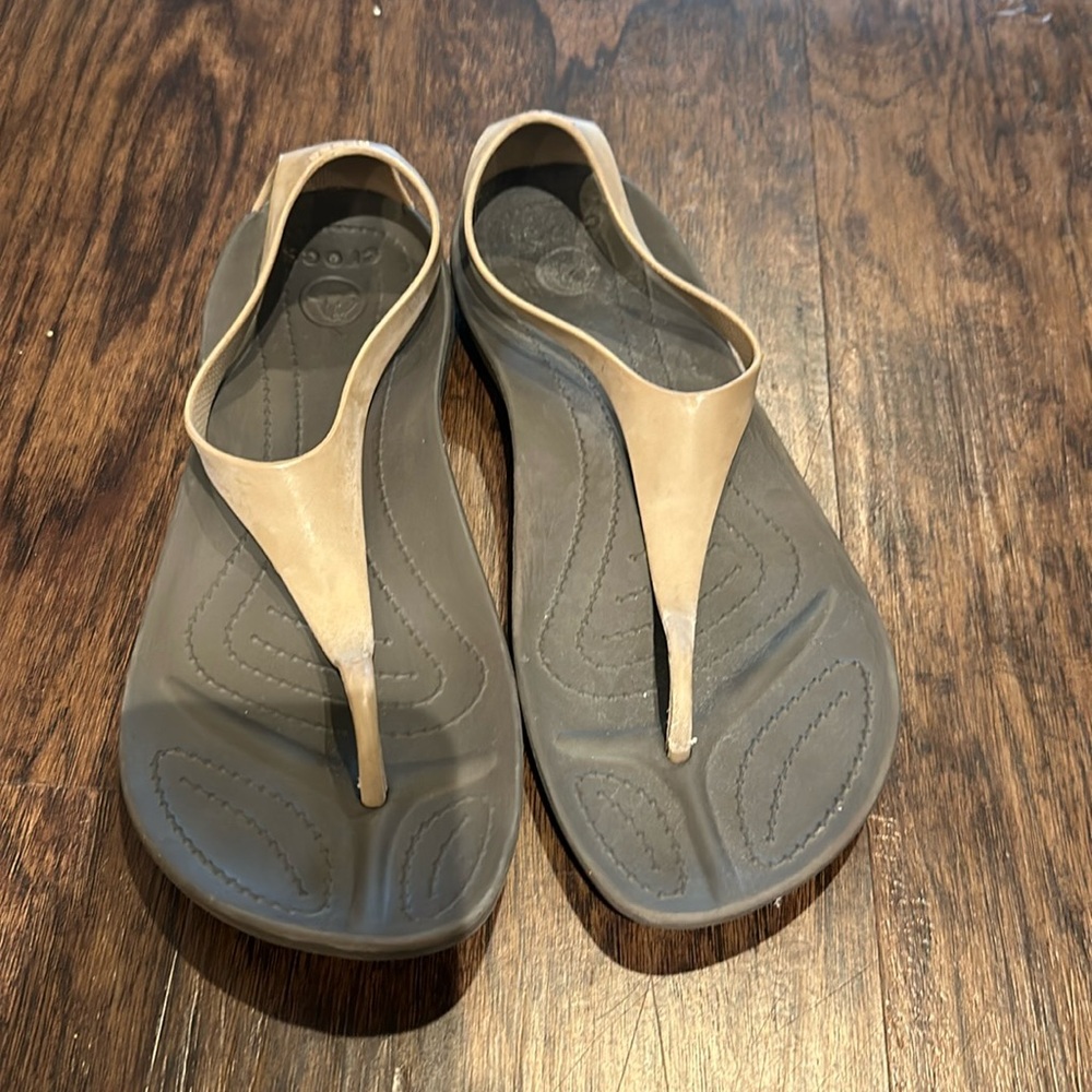 Size 10 Crocs